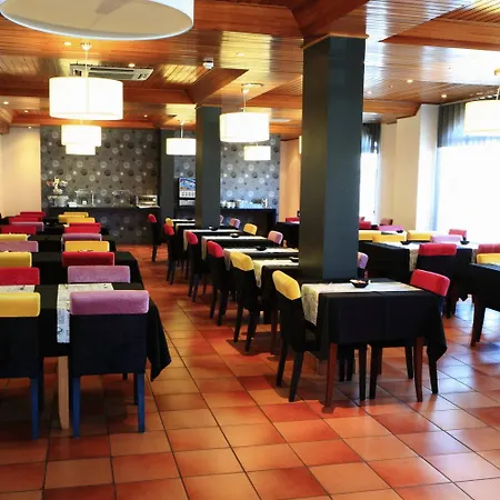 ホテル カルダシュ インテルナシオナル カルダス・ダ・ライーニャ