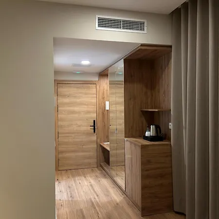 ホテル カルダシュ インテルナシオナル 3*