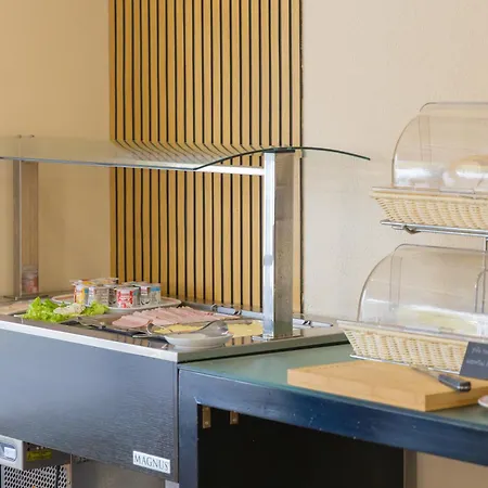 ホテル カルダシュ インテルナシオナル 3*